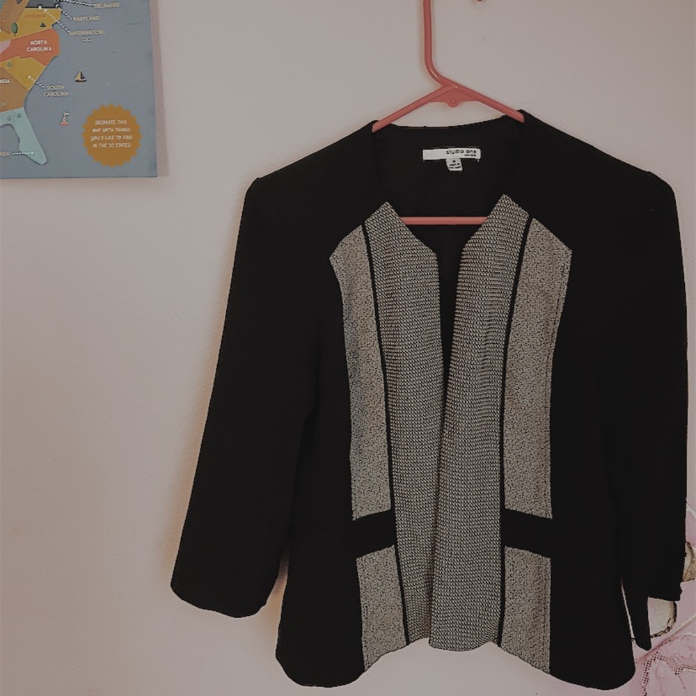 Cropped blazer 🖤